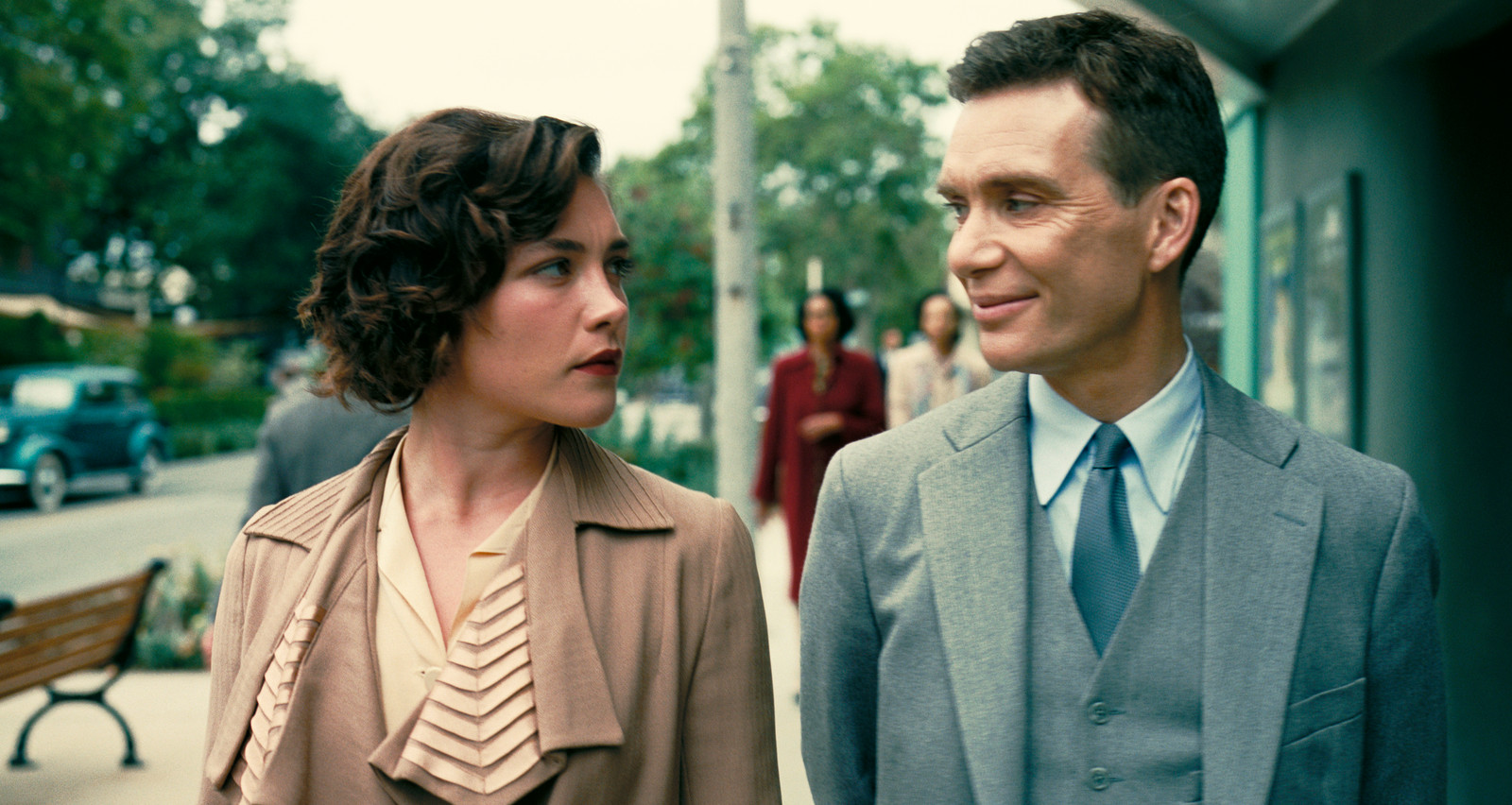 Florence Pugh en Cillian Murphy in ‘Oppenheimer'.  Beeld AP