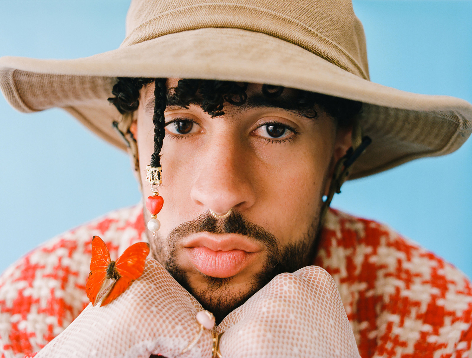 Wie is Bad Bunny, de meest gestreamde artiest ter wereld? ‘Deze zanger doorbreekt alle stereotypes’