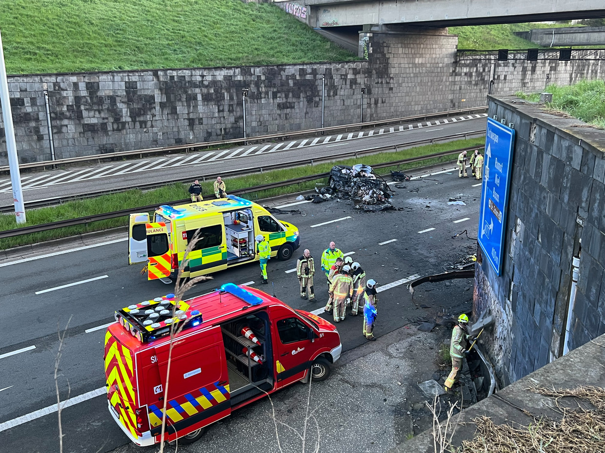 A12 richting Antwerpen weer vrijgegeven na dodelijk ongeval aan de