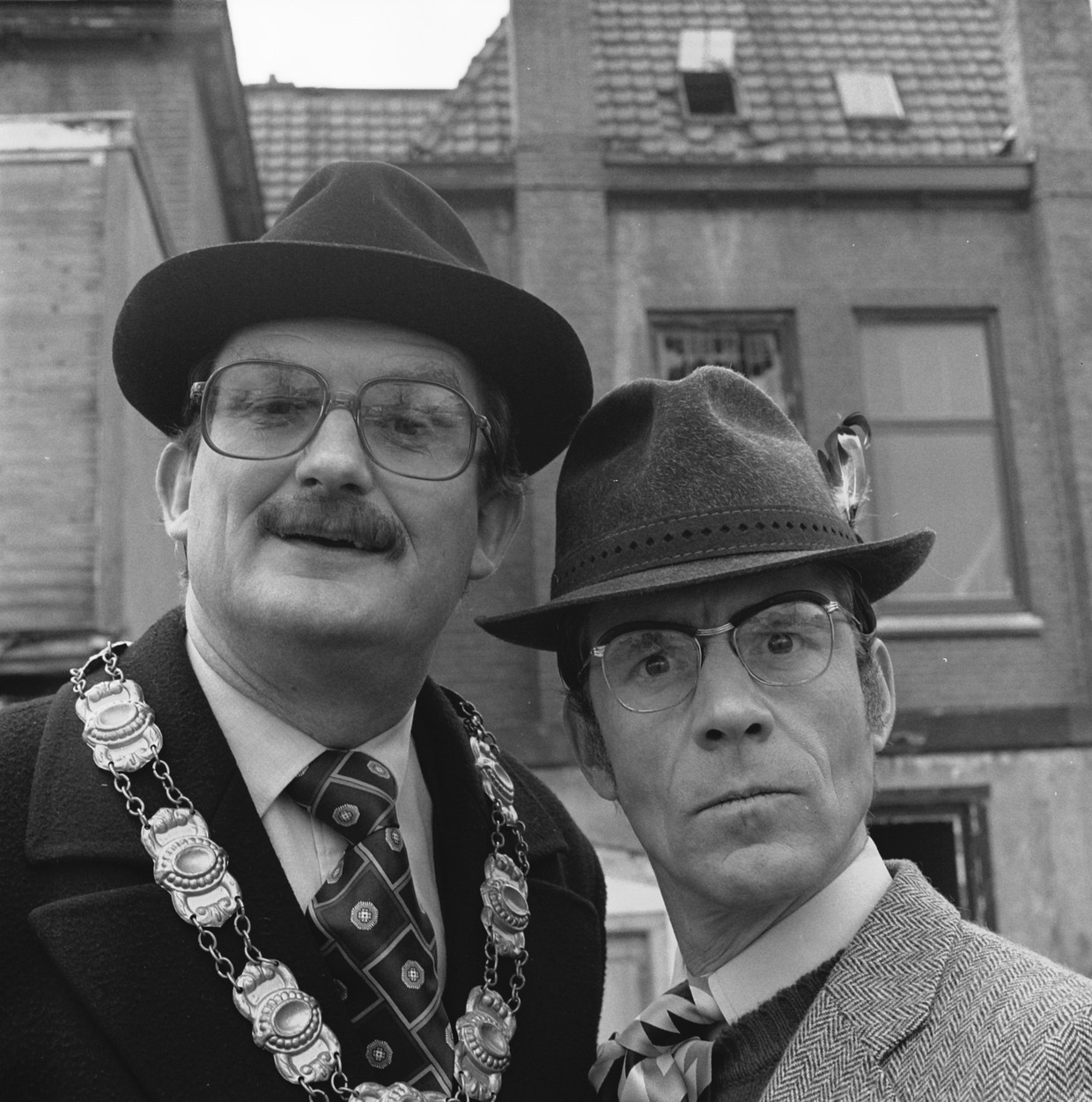 De onvergetelijke typetjes van Kees van Kooten en Wim de Bie ‘Ik heb geen lekkere vriendin