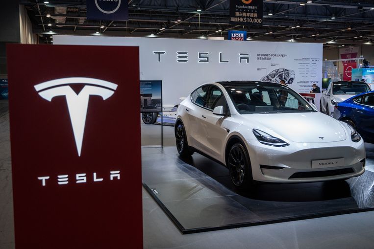 Tesla Model Y — самый продаваемый автомобиль во Фландрии, а валлонцы предпочитают Dacia Sandero.