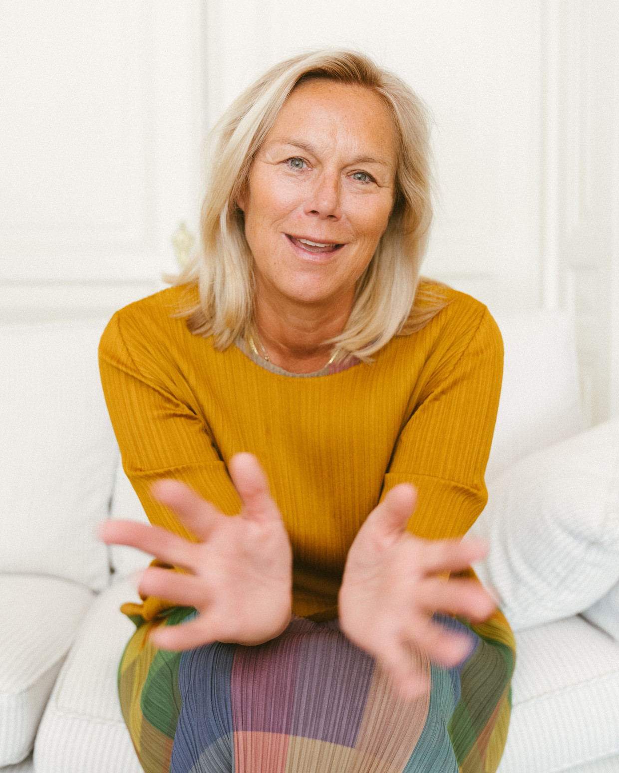 een-vrouw-die-hoogopgeleid-is-verbaal-sterk-en-met-ervaring-daar