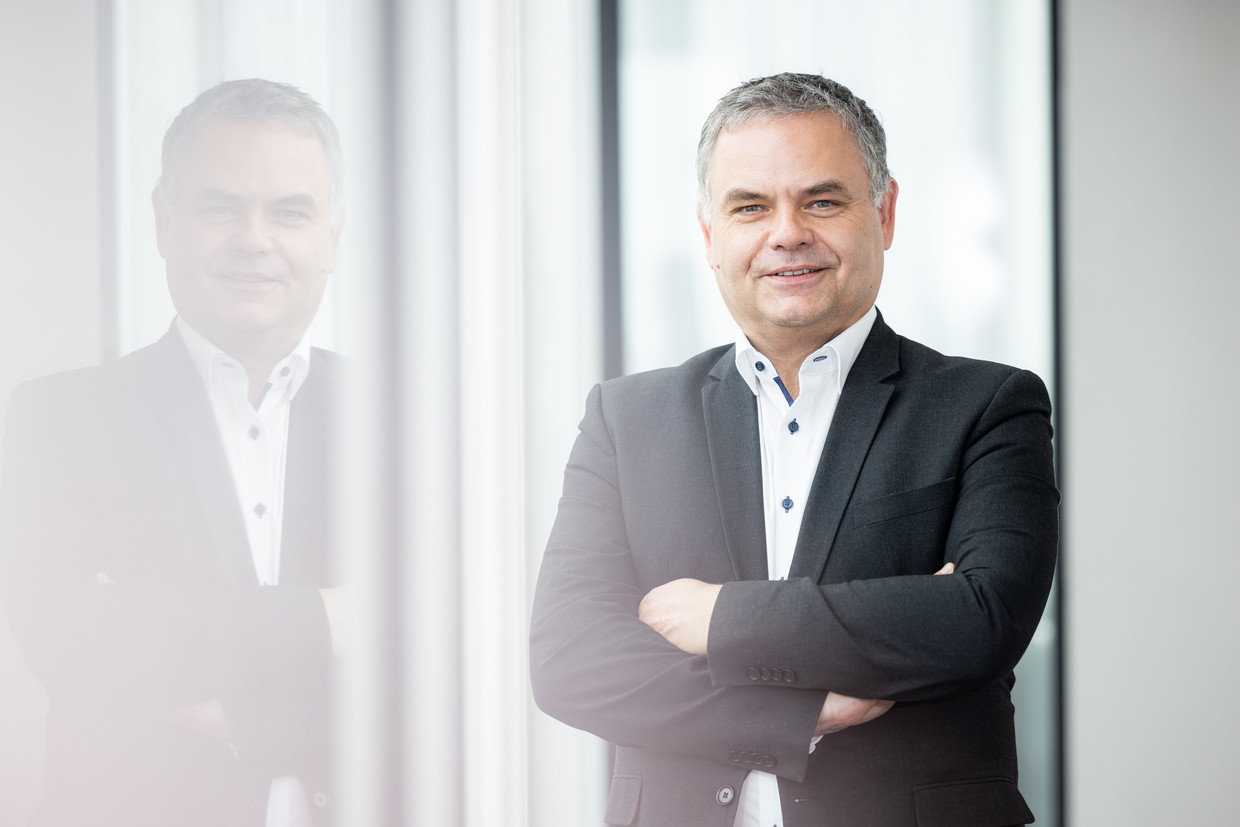 Pascal Pipin, Professor of Banking and Stock Exchanges at the University of Leuven.  Photo by Sophie Silberman