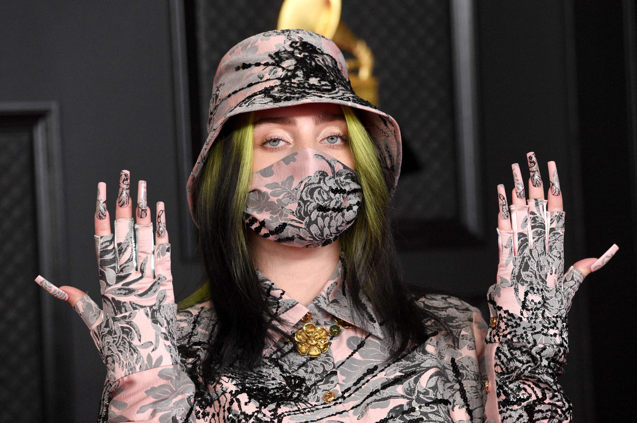 Billie Eilish breekt Instagramrecord met nieuwe haarkleur De