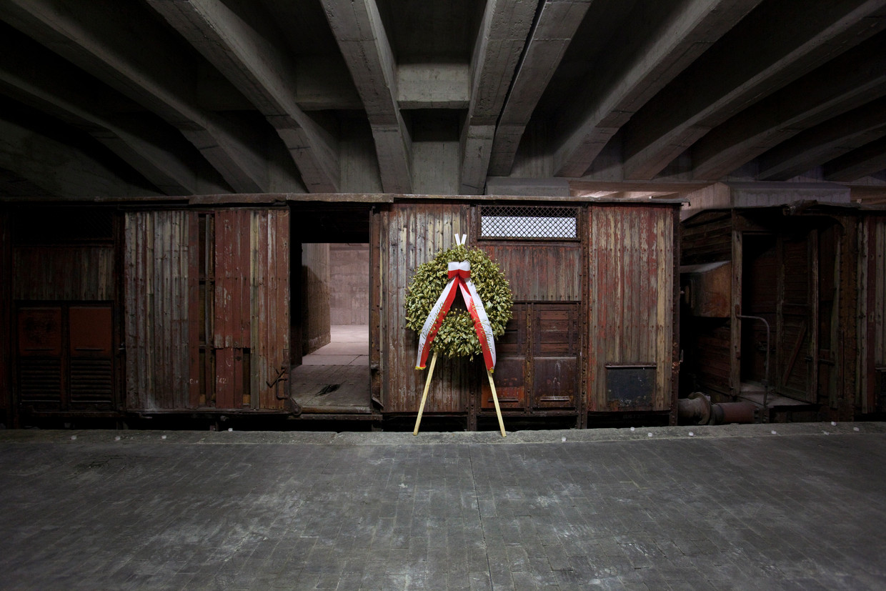 Spoor 21, het Holocaustmonument in Milaan. Beeld CHIARA GOIA / NYT