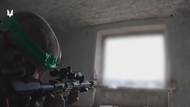 Why Ukrainian commandos proudly show how they shoot Russian soldiers