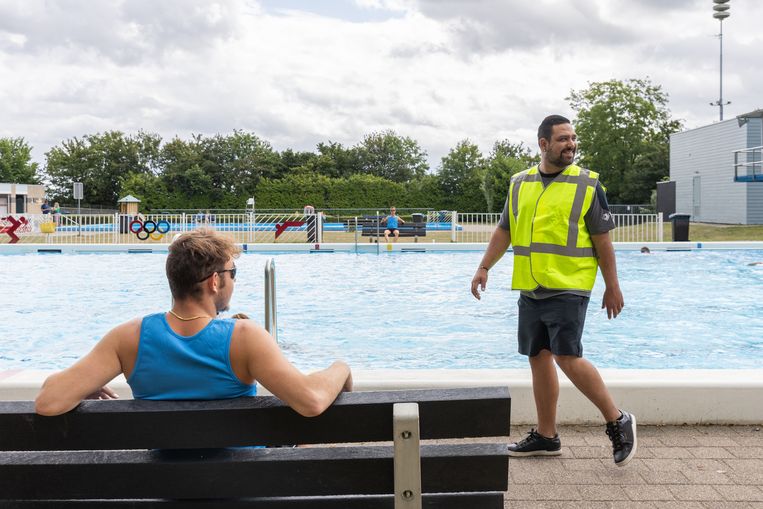 Zeeuws-Vlaanderen è stufo delle famiglie belghe antisociali in piscina