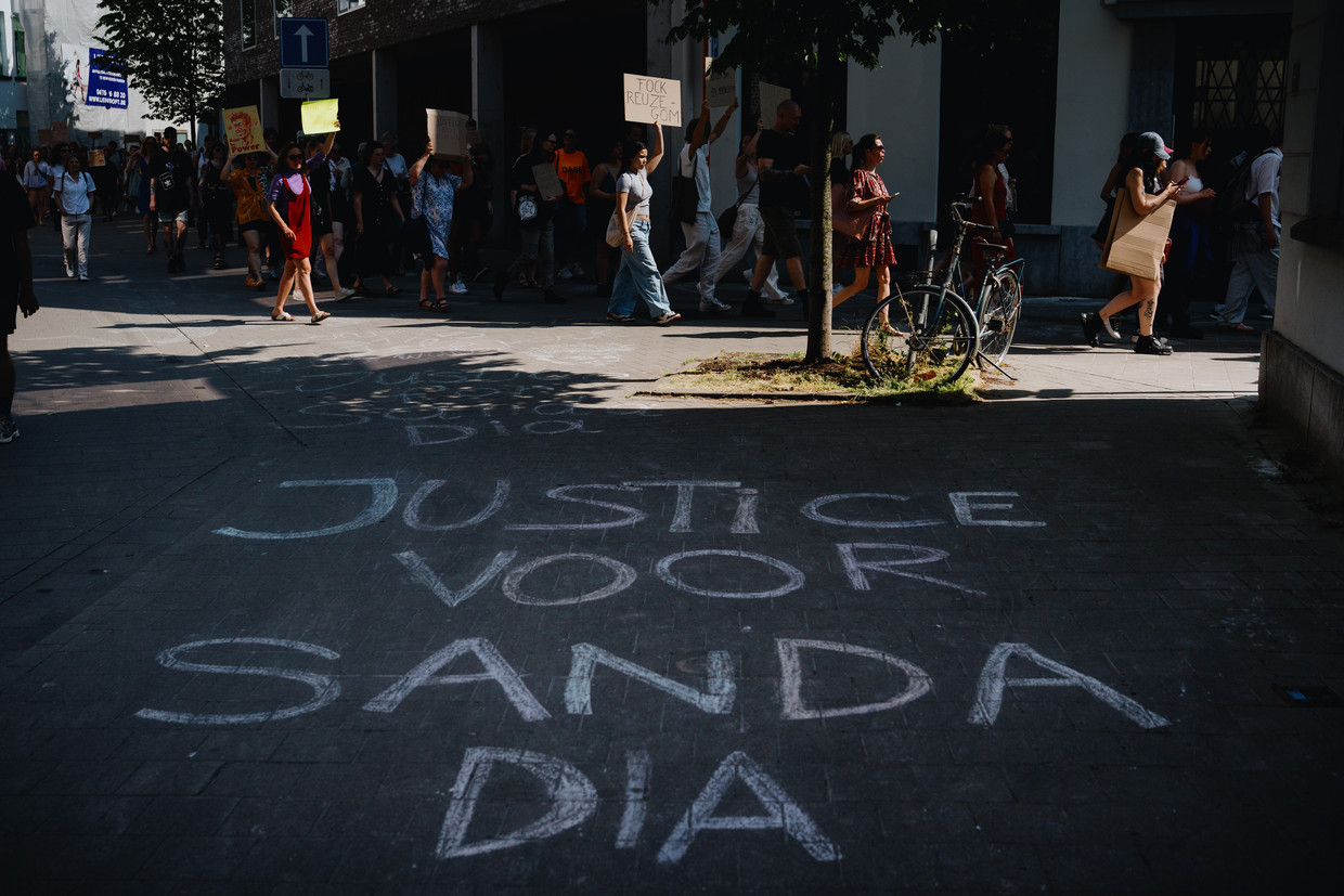 Een ‘Justice for ­Sanda’-mars in Gent, eerder deze week.  Beeld Wouter Van Vooren