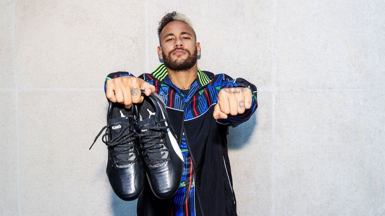 ondergoed terugvallen Geruïneerd Neymar ruilt Nike in voor Puma: het miljoenenspel om de voetbalschoenen van  de sterren