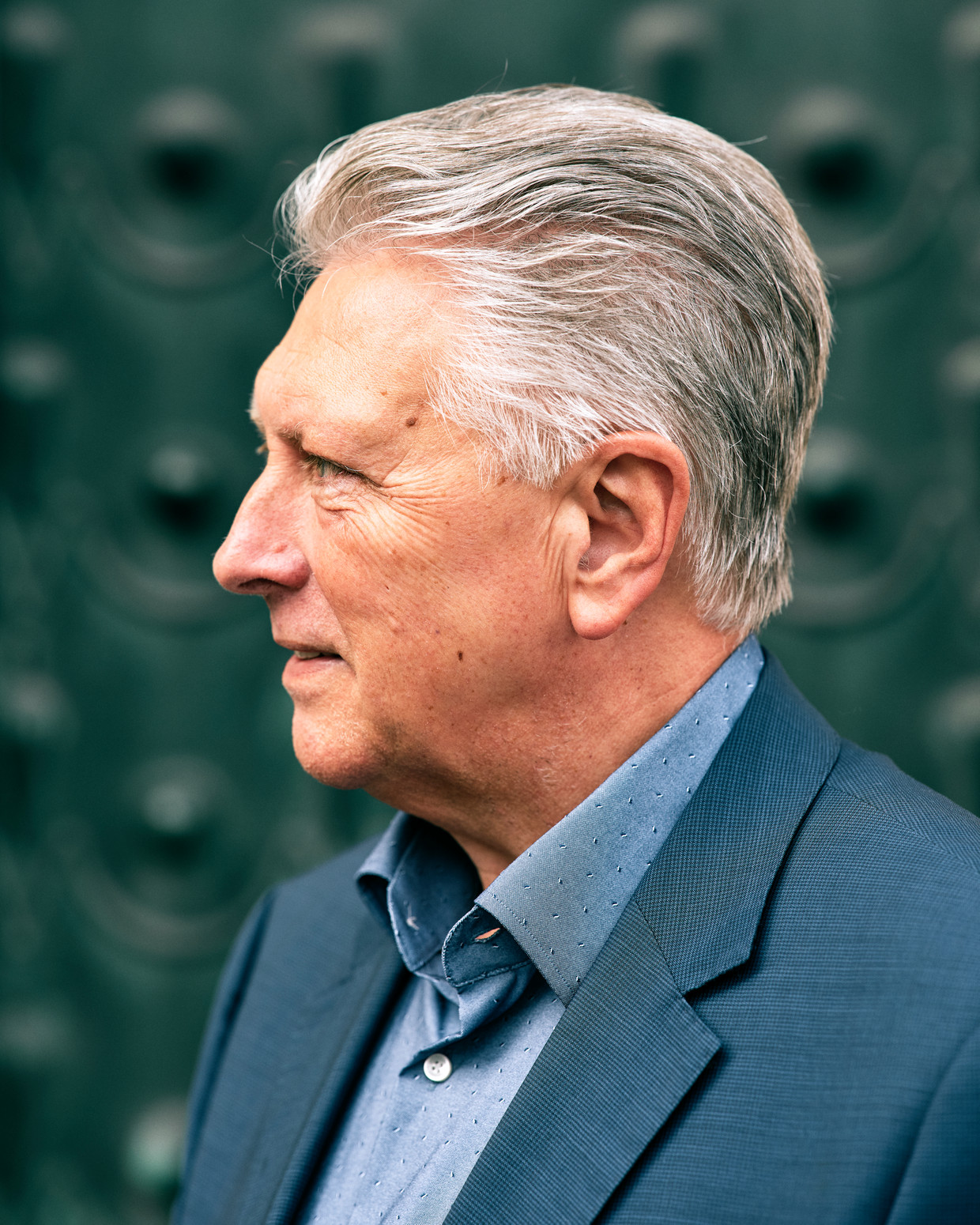 ‘Ik genoot ook van Walter Zinzen die politici fileerde, maar bij hem  deden ze hun harnas aan voor ze in de studio verschenen. Bij mij niet.’ Beeld Joris Casaer