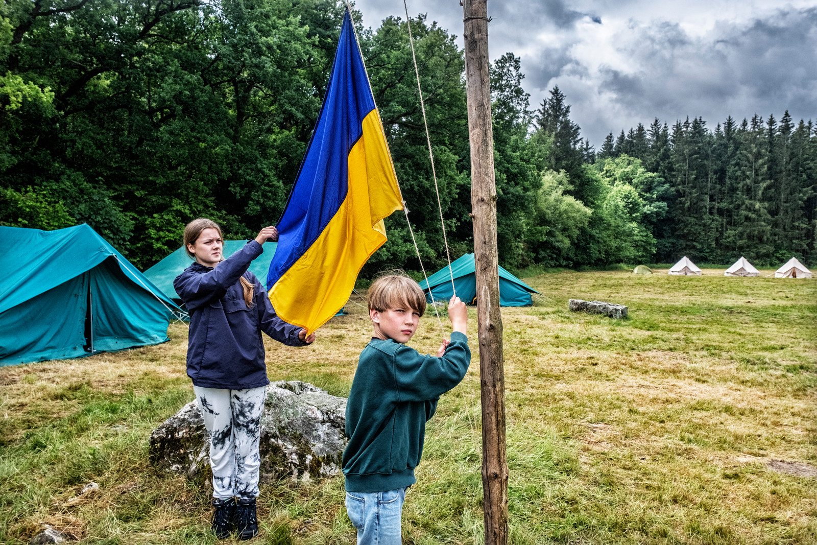 Oekraïense scouts slaan tenten op in