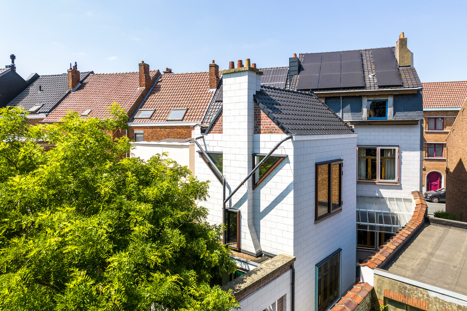 Binnenkijken in het surrealistische spiegelpaleis van presentatrice ...