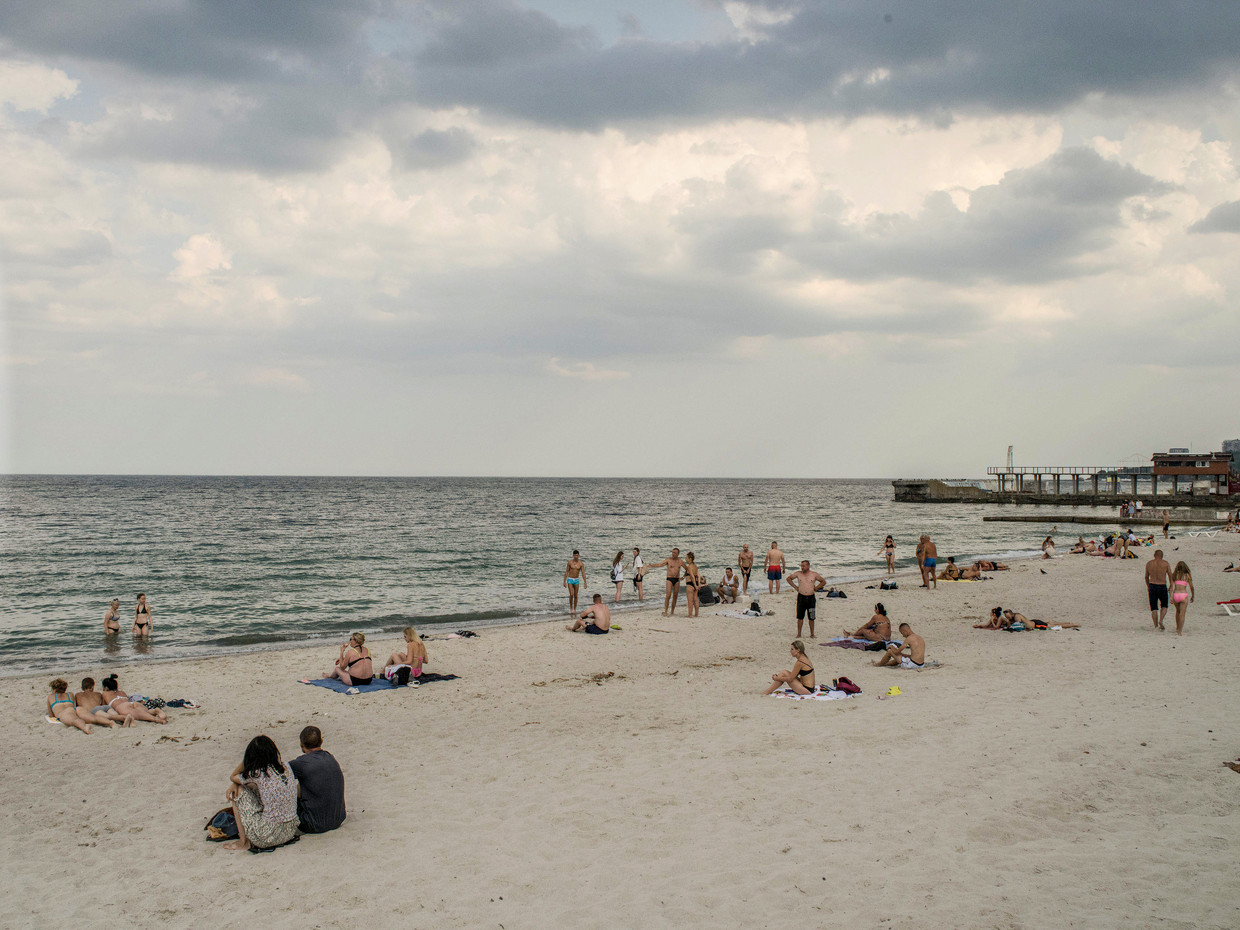 Coast in Odessa.  Despite the warnings, civilians still flock to the beach.  Photo by LAURA BOUSHNAK / NYT