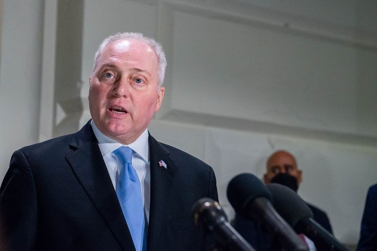 Who should succeed Kevin McCarthy?