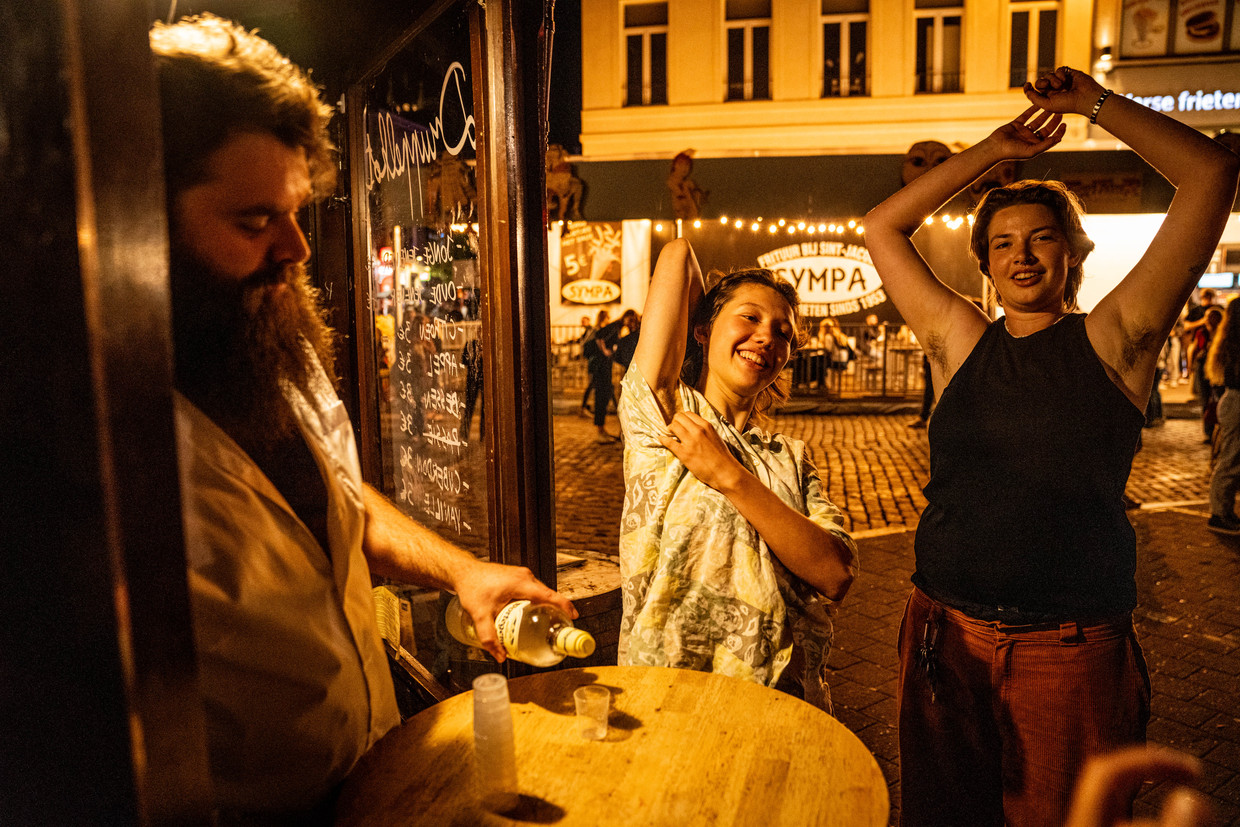 Jenever in ruil voor wat lichaamshaar: ‘Het echte gat in de markt zit ...