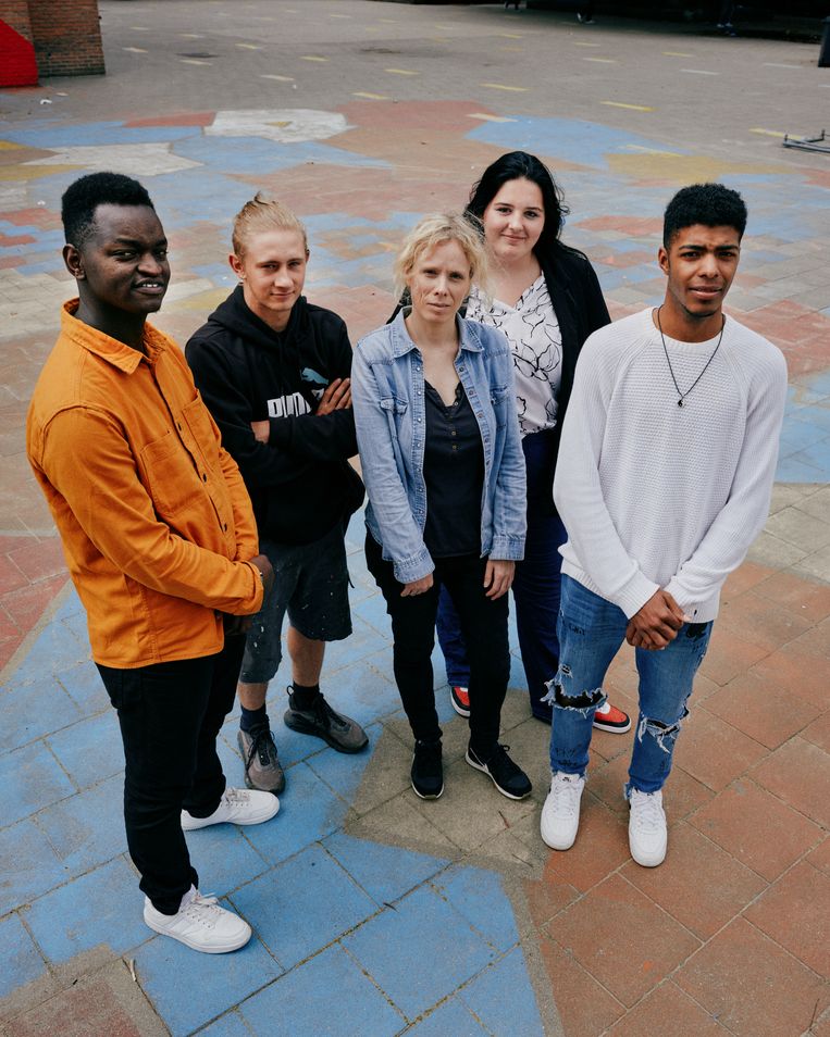 De leerlingen van het stadsgedicht van Ruth Lasters: ‘Het wordt er ...