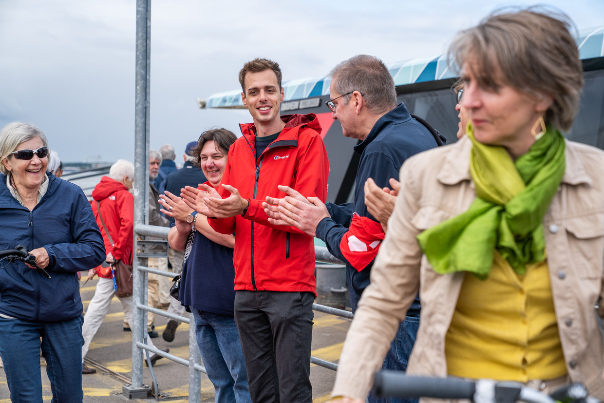 Het is geen toeval dat PVDA-boegbeelden als Jos D’Haese prominent aanwezig zijn bij het Reuzegom-protest. Zijn partij is de afgelopen tijd naar een politiek marktaandeel van 10 procent gestegen. Beeld Tessa kraan