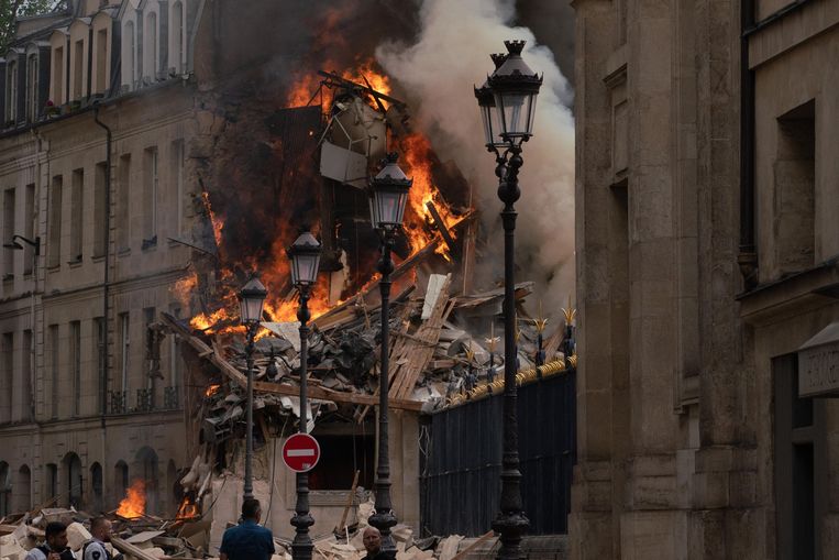 At least 50 injured, including six in critical condition, after a suspected gas explosion in Paris
