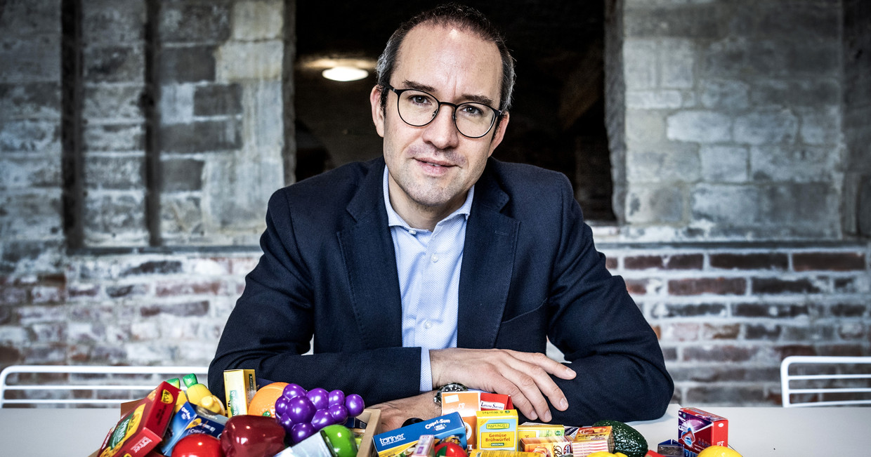 ‘De Belg is verslaafd aan suiker. Als frisdranken hier duurder worden, gaat hij zijn cola gewoon over de grens kopen.’ Beeld Saskia Vanderstichele