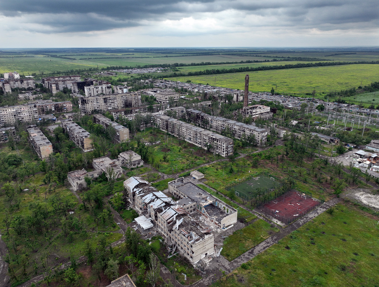 An aerial view of the devastation of the coal mining town of Fulidar.  Photo by Tyler Hicks/The New York Times