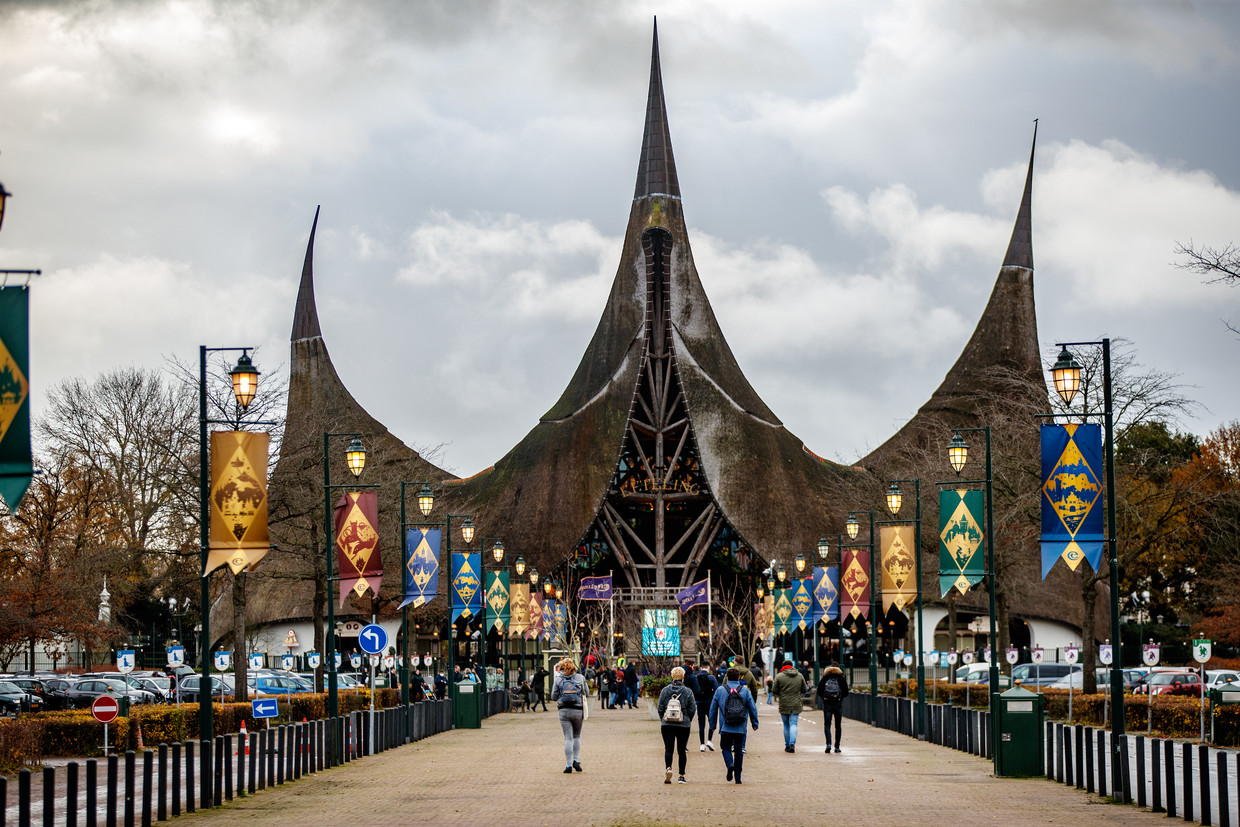 Efteling bouwt hotel en nieuw gebied, en ander economisch kortnieuws